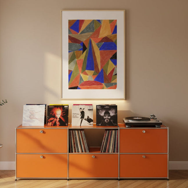 The Face Patchwork N°1 est une œuvre originale réalisée à la craie d’art

par Aude de Riberolles

Elle se distingue par un jeu vibrant de couleurs, de formes géométriques et de superpositions, donnant naissance à une composition dynamique et expressive. Disponible en plusieurs formats, elle s’accorde harmonieusement avec les deux autres créations de la collection Patchwork N°1. Idéale pour sublimer un salon, une salle de réception, une chambre, un couloir...