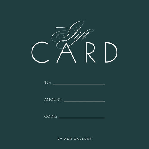 Carte cadeau ADR GALLERY carrée avec design élégant, idéale pour offrir une expérience artistique unique.